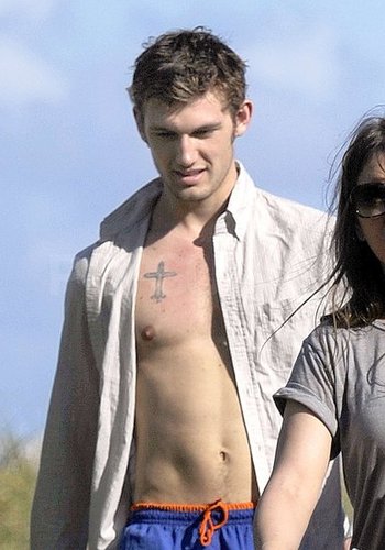 Shirtless Alex Pettyfer Pictures in Miami