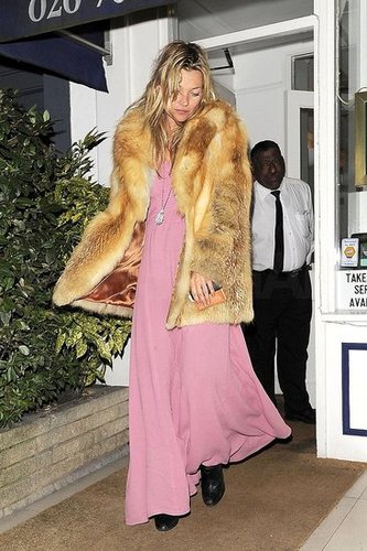 Kate Moss Goes Long and Pink For a Simple Dinner With Friends Kate Moss Goes Long and Pink For a Simple Dinner With Friends