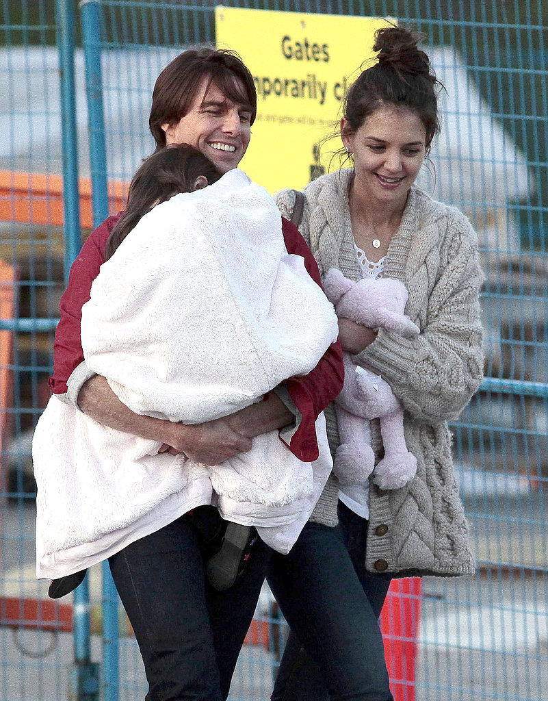 Pictures of Tom Cruise and Katie Holmes With Suri Cruise Pictures of Tom Cruise and Katie Holmes With Suri Cruise