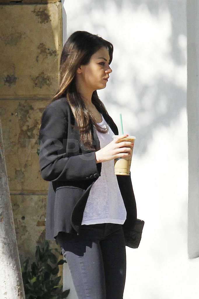 Best-Dressed Mila Stops For Coffee in Style Best-Dressed Mila Stops For Coffee in Style