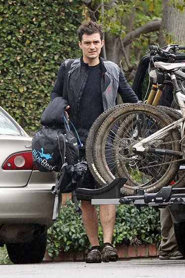 Orlando Bloom Bikes With His Boys as Miranda Kerr Blogs About Love Orlando Bloom Bikes With His Boys as Miranda Kerr Blogs About Love