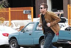 Pictures of Jake Gyllenhaal Leaving a Studio in LA