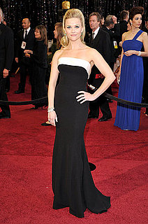 Pictures of Reese Witherspoon on the Red Carpet at the 2011 Oscars 2011-02-27 16:56:03