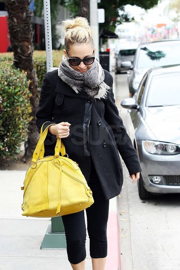Pictures of Nicole Richie Carrying a Big, Bright Yellow Bag as She Leaves an LA Gym Pictures of Nicole Richie Carrying a Big, Bright Yellow Bag as She Leaves an LA Gym