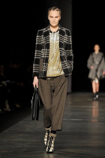 Fall 2011 Milan Fashion Week: Etro Fall 2011 Milan Fashion Week: Etro