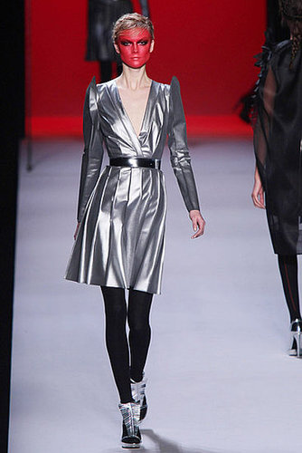2011 Fall Paris Fashion Week: Viktor & Rolf 2011 Fall Paris Fashion Week: Viktor & Rolf