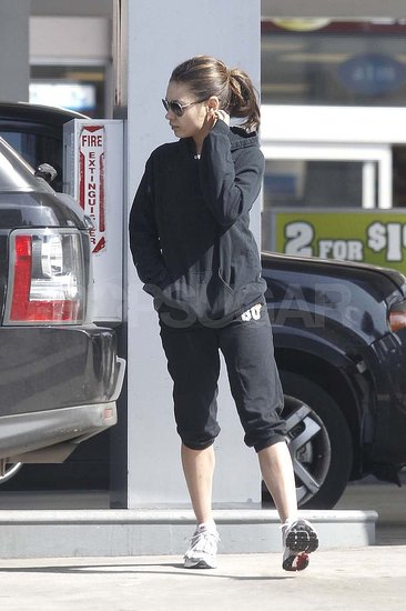Pictures of Mila Kunis in Workout Clothes
