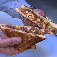 Mac and Cheese Grilled Cheese Sandwich Recipe Mac and Cheese Grilled Cheese Sandwich Recipe