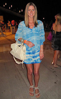 Photos Nicky Hilton at Armani Exchange & 944 Coachella 2011 Neon Carnival 2011-04-17 10:59:13