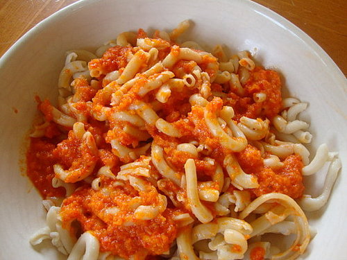 Pasta with Roasted Red Pepper Sauce