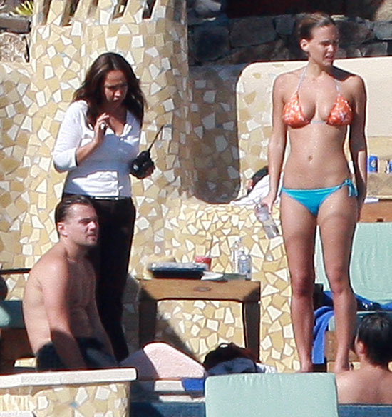 Bar and then-boyfriend Leonardo DiCaprio hung out in Cabo in late 2009.
Bar and then-boyfriend Leonardo DiCaprio hung out in Cabo in late 2009.