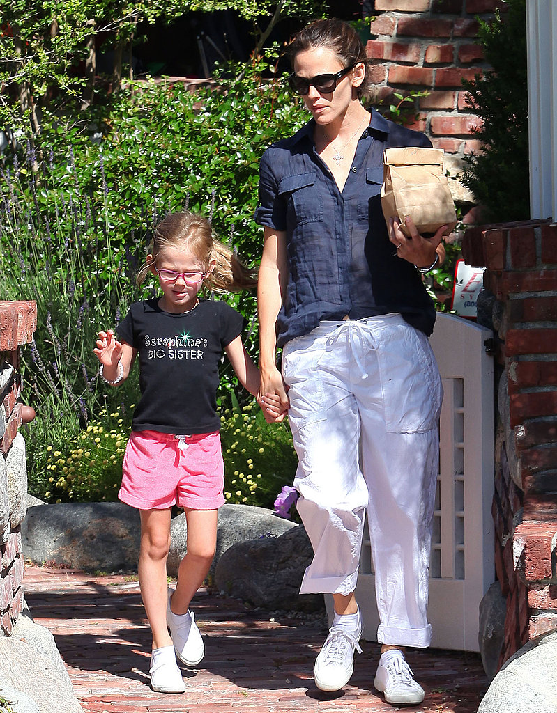 Jennifer Garner and Big Sister Violet Keep Seraphina in Mind During a Garden Tour Jennifer Garner and Big Sister Violet Keep Seraphina in Mind During a Garden Tour