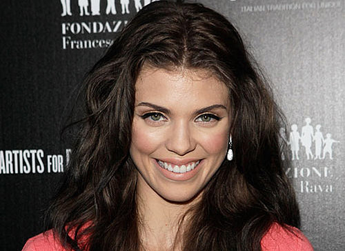 90210's AnnaLynne McCord Dyes Her Hair Dark For New Movie Role