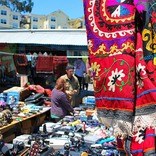 How to Shop at Flea Markets