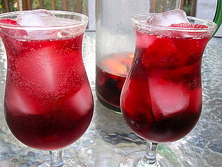 Strawberry-Peach Sangria Recipe 2011-07-29 12:58:13