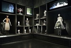 Today's Fashion News For July 29, 2011 Today's Fashion News For July 29, 2011