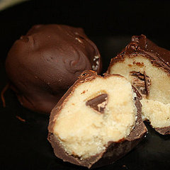 Egg-Free, Grain-Free Chocolate Chip Cookie Dough Balls Egg-Free, Grain-Free Chocolate Chip Cookie Dough Balls