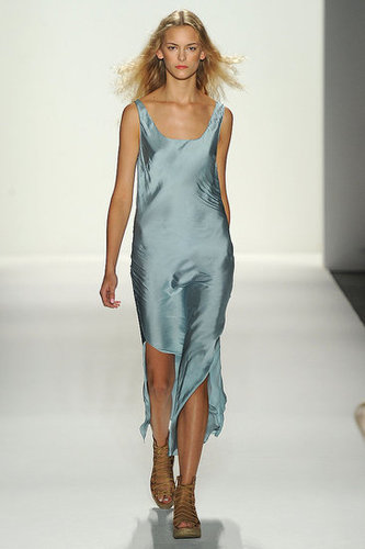 Rebecca Minkoff's delivered beautifully wearable silhouettes that offer a hint of that modern, sexy vibe.
Rebecca Minkoff's delivered beautifully wearable silhouettes that offer a hint of that modern, sexy vibe.