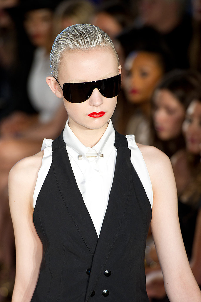 Julien Macdonald Spring 2012 London Fashion Week Julien Macdonald Spring 2012 London Fashion Week