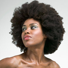 TSA Search Dallas Woman's Afro on ATL Train Platform TSA Search Dallas Woman's Afro on ATL Train Platform