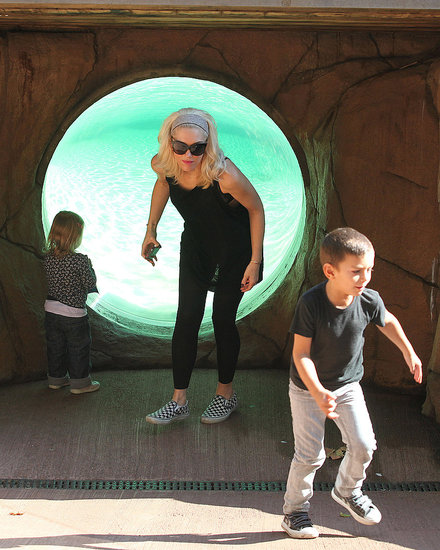 Gwen Stefani with Kingston at the zoo in London. Gwen Stefani with Kingston at the zoo in London.
