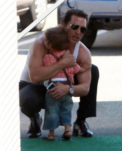 Matthew McConaughey got a visit from little Levi on the set of The Lincoln Lawyer in August 2010.
Matthew McConaughey got a visit from little Levi on the set of The Lincoln Lawyer in August 2010.