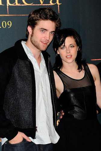 Robert Pattinson and Kristen Stewart attended a photocall for New Moon in Spain in November 2009.
Robert Pattinson and Kristen Stewart attended a photocall for New Moon in Spain in November 2009.