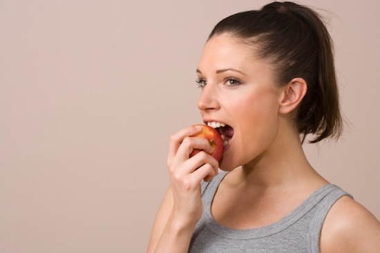 eating apple