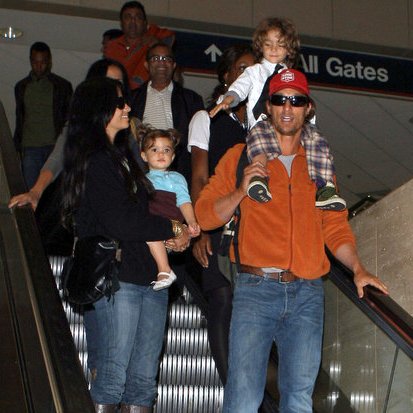 Matthew McConaughey Camila Alves Kids Airport Pictures
