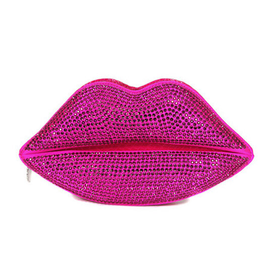 The Easy Tip That Ends Awkward Lipstick Fade Forever
