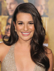 How to Get Lea Michele's Wavy Hairstyle How to Get Lea Michele's Wavy Hairstyle