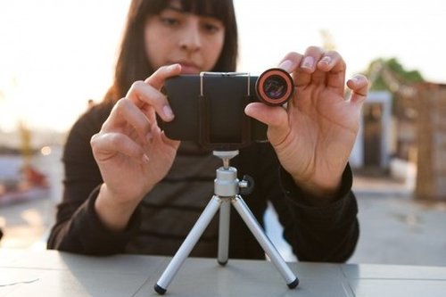 iPhone 4/4s Telephoto Lens Kit iPhone 4/4s Telephoto Lens Kit