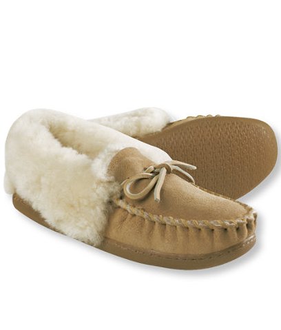 "These are hands down the comfiest slippers you'll ever own — you won't want to take them off! A perfect find for basically anyone with feet." — Hannah Weil, assistant editor
L.L. Bean Women's Wicked Good Moccasins ($59)
"These are hands down the comfiest slippers you'll ever own — you won't want to take them off! A perfect find for basically anyone with feet." — Hannah Weil, assistant editor
L.L. Bean Women's Wicked Good Moccasins ($59)