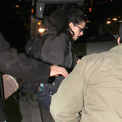 Kristen Stewart Arriving at LAX Prior to Holidays Pictures