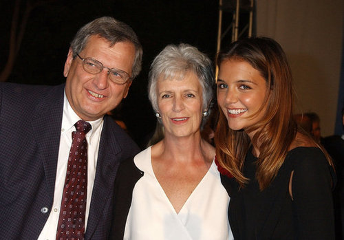 Katie Holmes brought her parents, Marty Holmes and Kathy Holmes, to the premiere of Abandon in October 2002.
Katie Holmes brought her parents, Marty Holmes and Kathy Holmes, to the premiere of Abandon in October 2002.