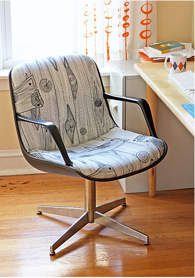 Get inspired for your own chair reupholstery project with How About Orange's steelcase chair upholstery tips.
Source: How About Orange
Get inspired for your own chair reupholstery project with How About Orange's steelcase chair upholstery tips.
Source: How About Orange