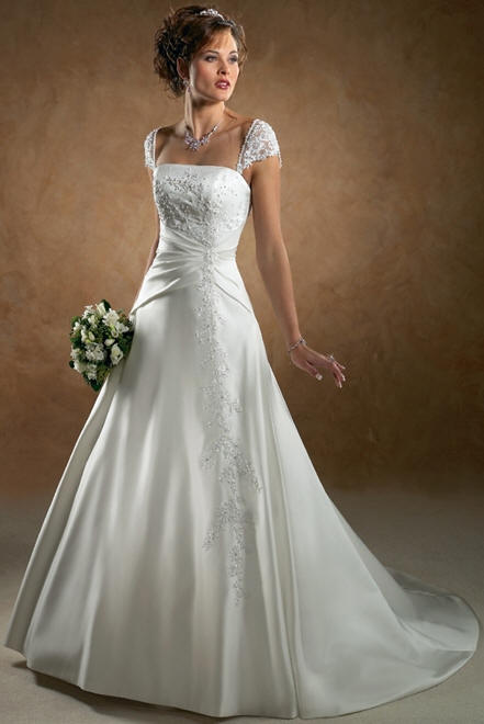 Simple wedding dresses 3 They are easy to carry Because they are short and