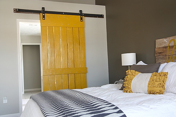 This sliding barn door in bright yellow, created by House*Tweaking is so brilliant! I might have to try it at my home, too.
Source: House*Tweaking
This sliding barn door in bright yellow, created by House*Tweaking is so brilliant! I might have to try it at my home, too.
Source: House*Tweaking