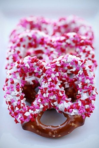Valentine's Day Pretzels Valentine's Day Pretzels