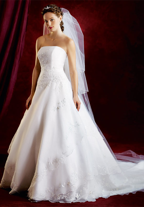 Strapless Wedding Dresses When you go to try on strapless dresses of any