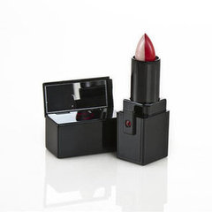Lola Duo Lipstick Has Two Colors and a Mirror Lola Duo Lipstick Has Two Colors and a Mirror