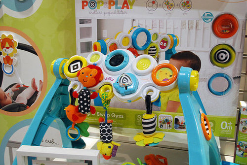 Infantino Pop and Swap Gym Infantino Pop and Swap Gym