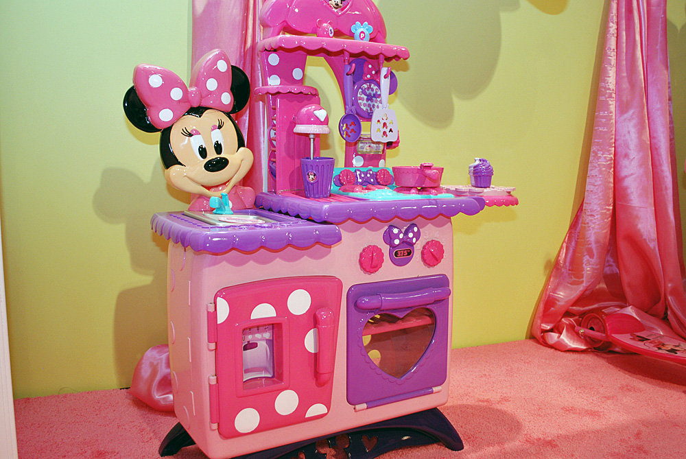 minnie mouse wendy house