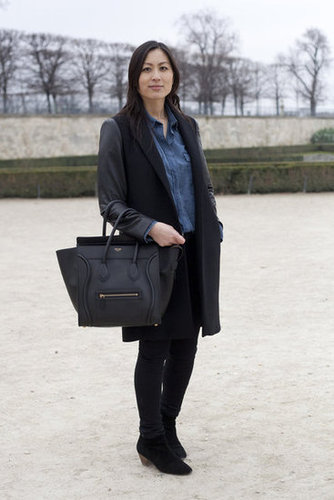 Slick leather sleeves up the ante on slim separates.
Slick leather sleeves up the ante on slim separates.