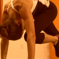 How to Work Your Abs With 3 Easy Yoga Moves How to Work Your Abs With 3 Easy Yoga Moves