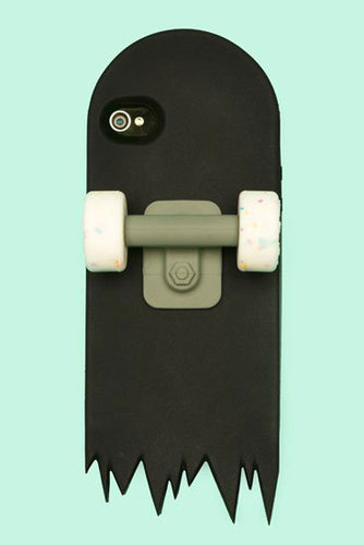 The Black Skate Deck ($45) case for iPhone 4 is an Opening Cermony exclusive collaboration with Candies.
The Black Skate Deck ($45) case for iPhone 4 is an Opening Cermony exclusive collaboration with Candies.