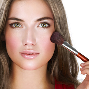 Play Up Your Makeup for Photos Play Up Your Makeup for Photos