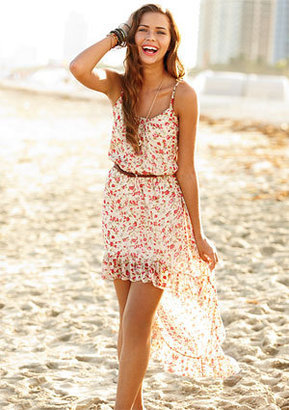 Sweet, sexy, and perfect for your next dinner date.
Delia's Floral Strappy High Low Dress ($45)
Sweet, sexy, and perfect for your next dinner date.
Delia's Floral Strappy High Low Dress ($45)