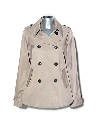 We love a cropped trench for its versatility. If you don't want to commit to a full coat, this is also a less expensive option with the same classic trench feel.
Vince Camuto Classic Cape Trench ($118)
We love a cropped trench for its versatility. If you don't want to commit to a full coat, this is also a less expensive option with the same classic trench feel.
Vince Camuto Classic Cape Trench ($118)