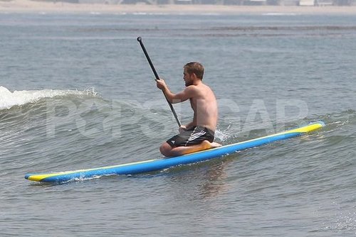 Shirtless Robert Pattinson Plays on the Beach — See Over 100 Pictures! Shirtless Robert Pattinson Plays on the Beach — See Over 100 Pictures!